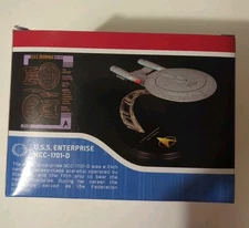 QMx Star Trek TNG USS Enterprise NCC-1701-D – Mini Masters Replica – New