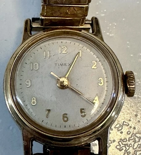 Timex Vintage Mechanical Watch Gold Tone Expanding Stretch Band