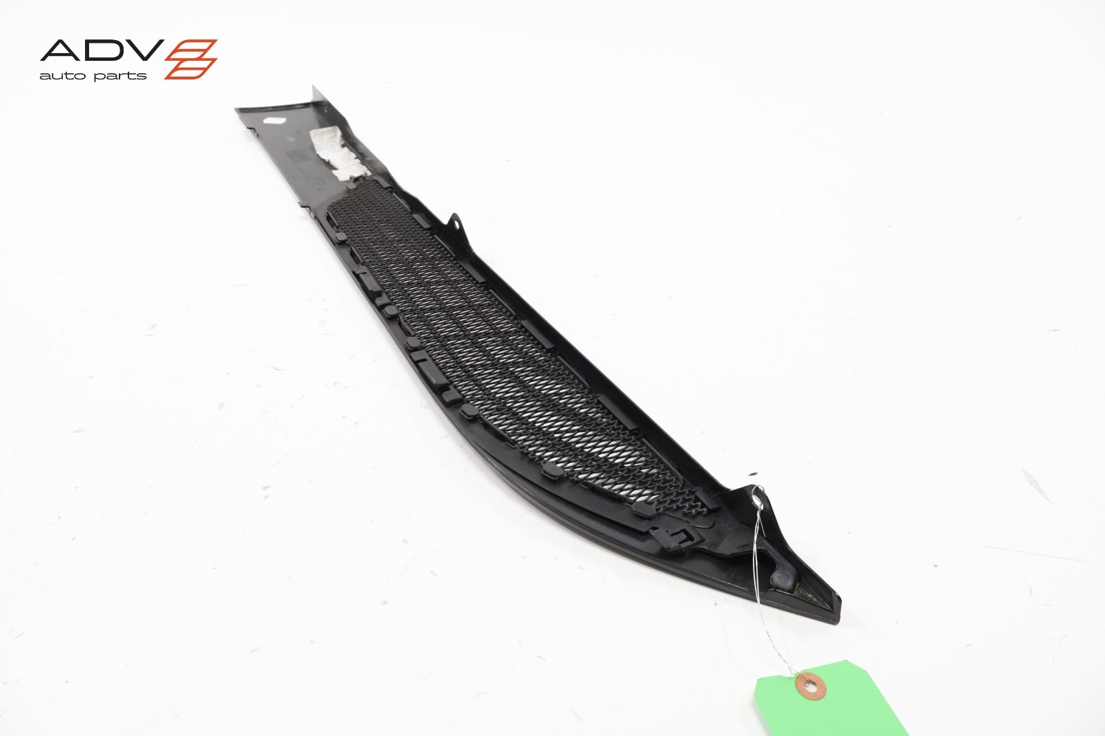 14-20 BMW i8 I12 COUPE REAR RIGHT SIDE QUARTER PANEL AIR VENT GRILLE MOLDING OEM