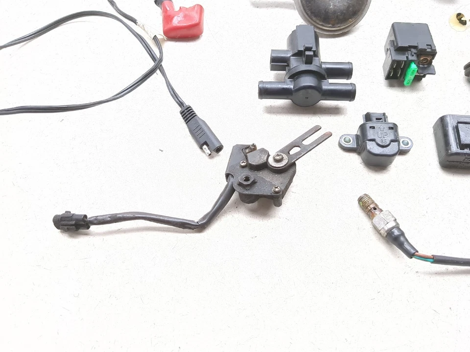 09-12 Kawasaki Ninja ZX6R Juego de relés Pata de cabra Válvula de aire Servo Punta sobre arranque Foto 2 de 4