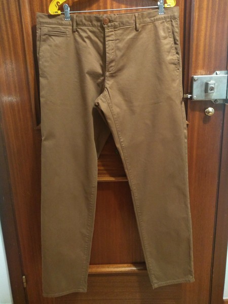 Pantalón chino para caballero de Mango, marrón, talla 48