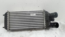 Peugeot 208 BJ2014 Original Ladeluftkühler 9803900780