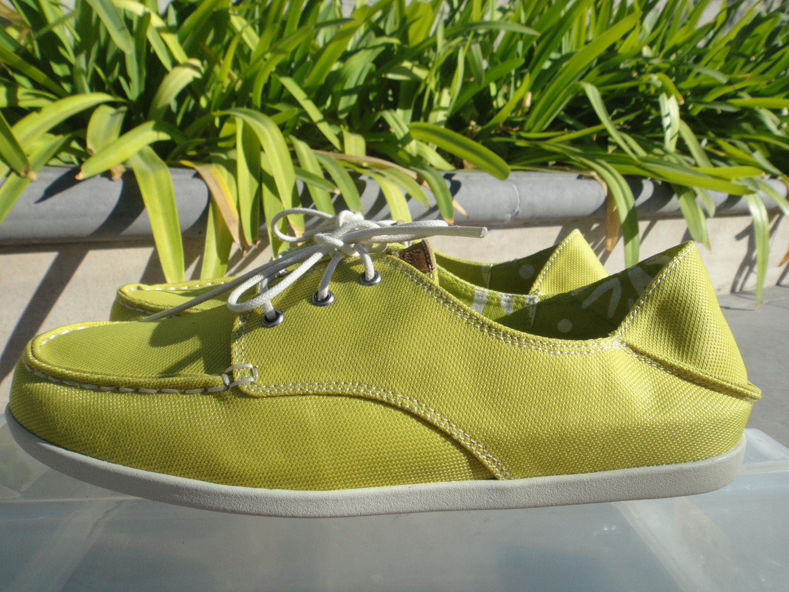 OluKai HELEUMA Mesh Citron Lace Up Shoes, Drop in Heel, Womens US Size