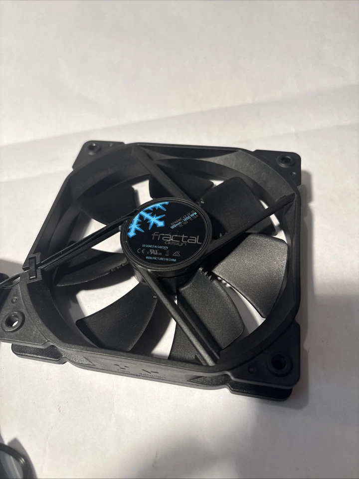 2x Fractal Design Dynamic X2 GP-12 120 mm Case Fan See Descript ✅TESTED✅ - Image 3 of 4