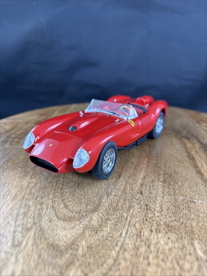 DANBURY MINT 1958 FERRARI 250 TESTA ROSSA W/ Original Box. & Title - Image 4 of 4