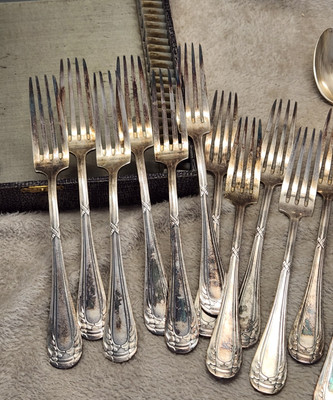 12 fourchettes à dessert Vintage en métal argenté orfèvre