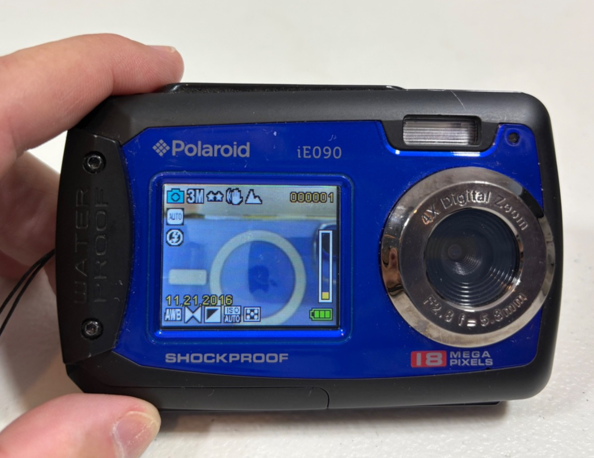 POLAROID iE090 18 Mega Pixel Water Proof Shock Proof 2.8 LCD