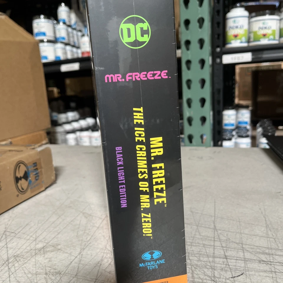 McFarlane DC Multiverse Mr. Figura de acción Freeze Black Light Gold Label 7" nueva Foto 3 de 3
