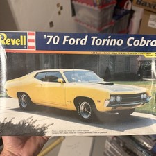 Revell 70 Ford Torino Cobra 1970 Model Kit Sealed 125 Scale