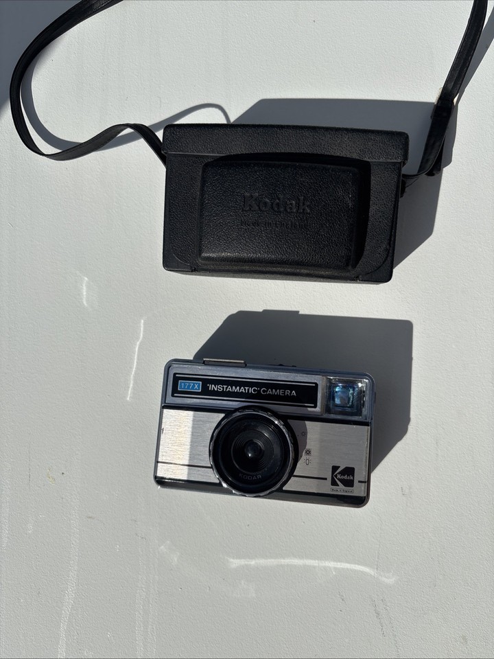 Appareil Photo Vintage Kodak Instamatic 177X Des Années 70 - Compact Argenté 35mm Manuel - Occasion