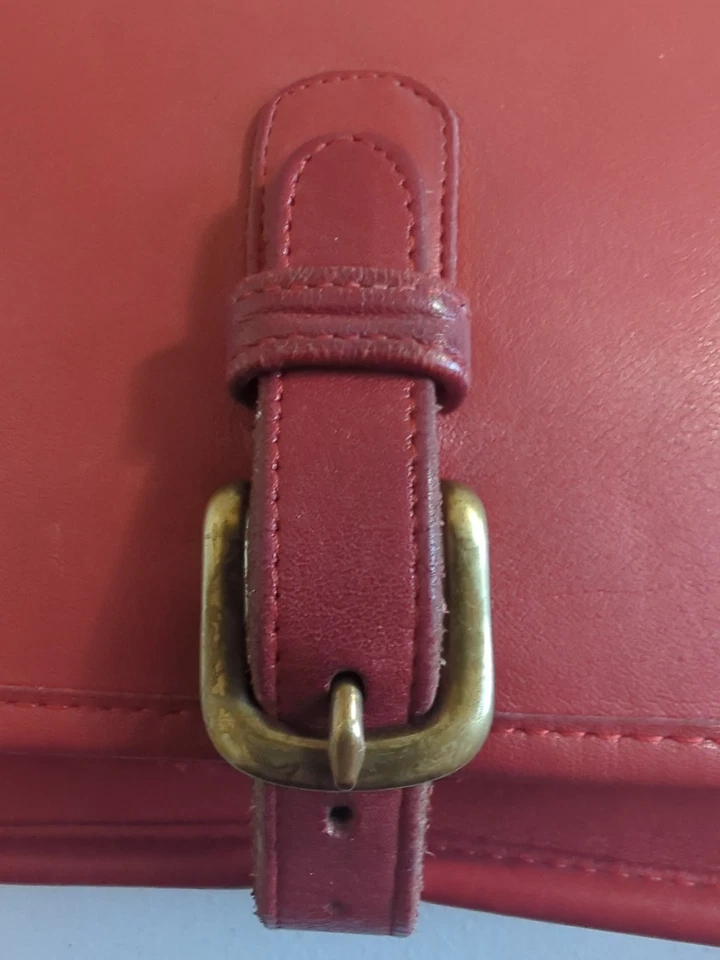 Vtg 70s Coach Leather NYC Made Red Saddle Bag/Crossbody Purse W/Brass Tag  - Image 2 of 4
