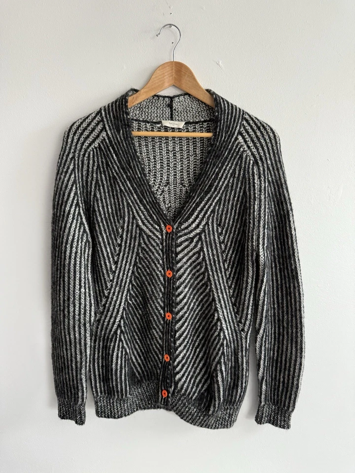 Cardigã Paul Smith Feminino Médio Preto Branco Listrado Botão para Cima Mescla de Mohair - Imagem 2 de 4