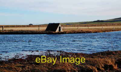 Foto 6x4 Tierheim in der Nähe von Ferry Point Cursiter Eine Kreuzung zwischen einem Hundehütte c2009