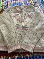 Vintage Woolrich Pink Lambs Wool Flower Sweater