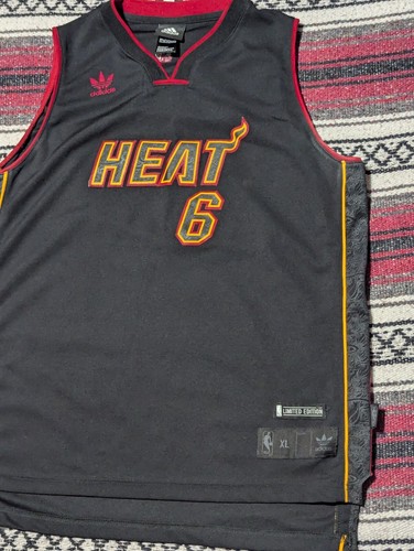 LeBron James Limited Edition NBA Miami Heat Gray Camo Jersey Youth XL - 第 3/8 張圖片