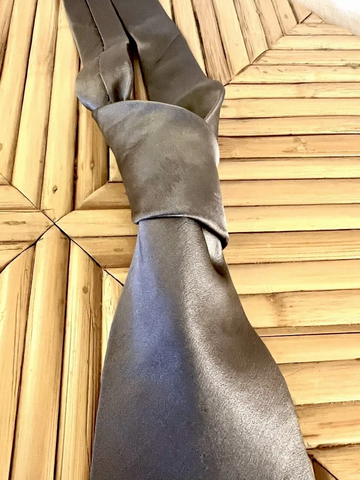 Corbata de seda gris de diseñador para hombre clásica de lujo formal accesorio para hombre " Foto 2 de 4