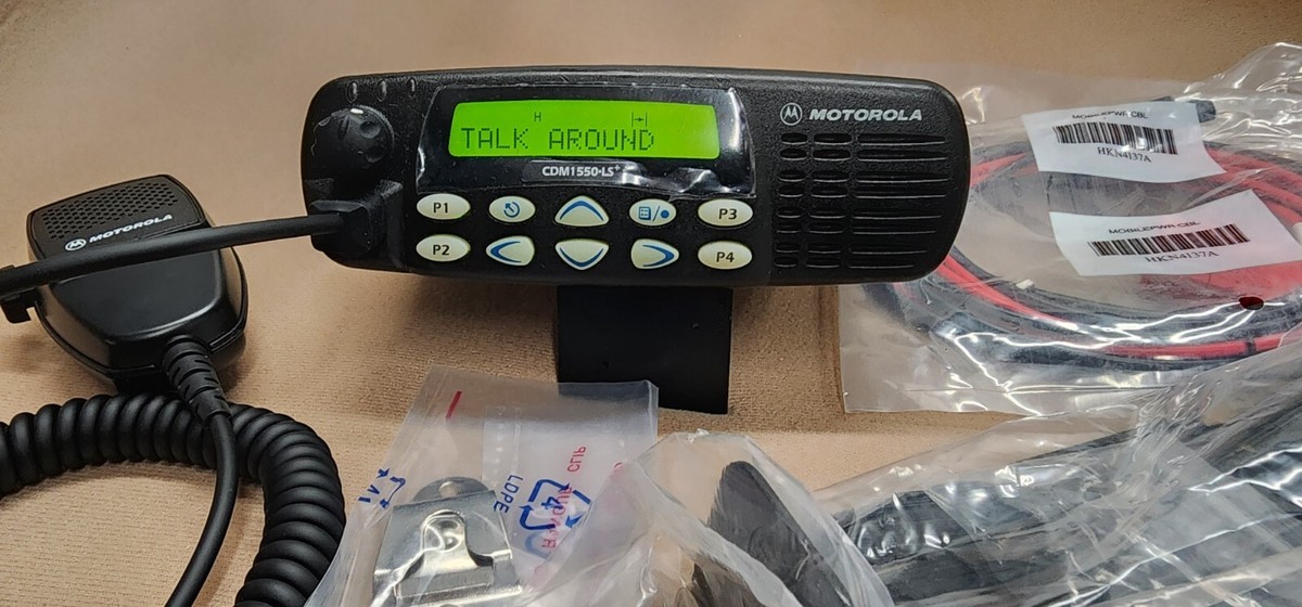 Radio Motorola CDM1550 LS+ VHF 45W 160 Canaux - Kit Complet Occasion, état Fonctionnel