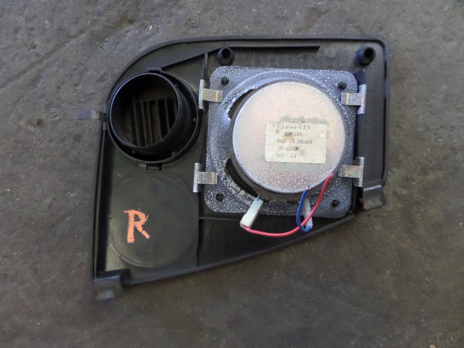 87-93 Saab 900 C900 OEM Right Speaker Cover Trim 9411703 ContWall 
