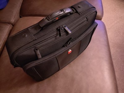 Wenger schwarz Laptop Computer Business Tasche Schultertasche Swiss Gear BULKLOOSE19