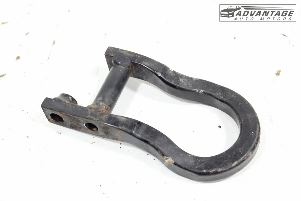 Chevrolet Silverado 1500 LD 2019 gancho de remolque delantero izquierdo lado del conductor OEM Foto 2 de 4