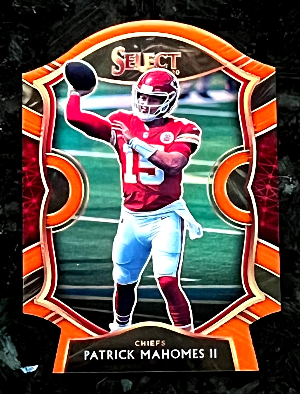 Patrick Mahomes II 2020 Panini Select Orange Prizm Die-Cut Kansas City Chiefs #2