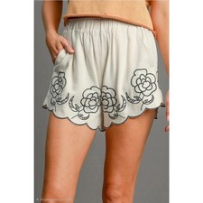 Umgee Floral Embroidered Linen Blend Shorts. Size L