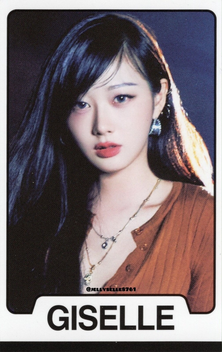 AESPA WEEK - DRAMA CITY MD TRADING CARD OFFICIAL KARINA AESPA WEEK - DRAMA CITY MD TRADING CARD OFFICIAL KARINA