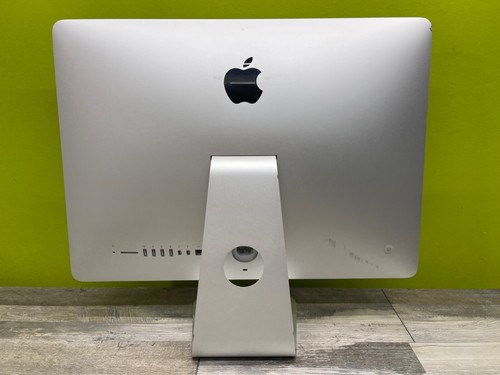 Apple iMac 21.5" Desktop - 3.1GHz Core i7 - 16GB - 1TB SSD - macOS 14 Sonoma - Picture 16 of 20