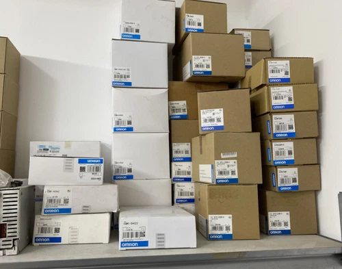 OMRON PLC NX-AD3208 FREE EXPEDITED SHIPPING NEW