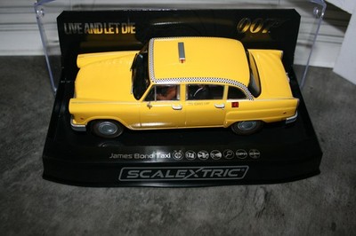 Scalextric 1/32  Checker Taxi  James Bond Artnr. C4606