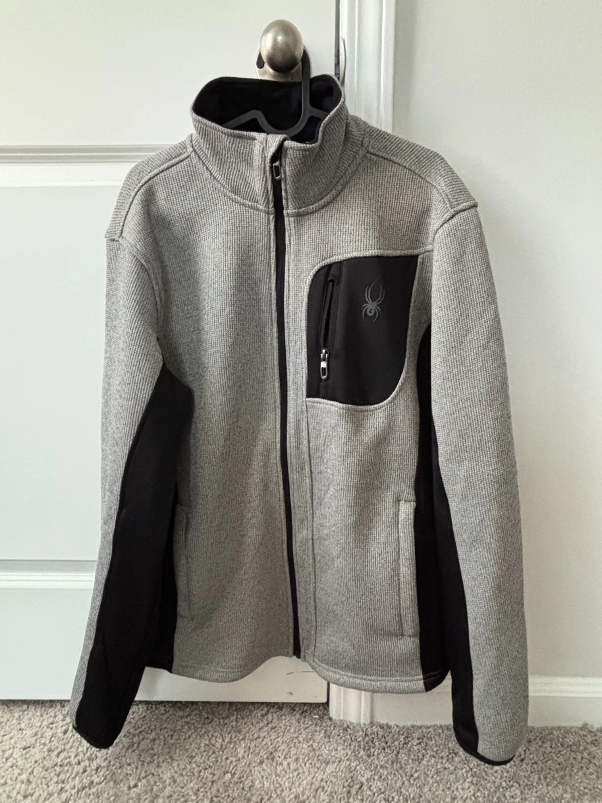 Spyder Men’s Medium Full Zip Fleece Jacket Gray Black Zippered Pockets