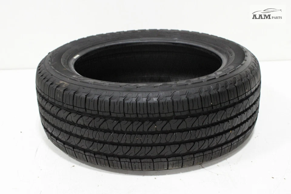 Jeep Grand Cherokee 2011-2023 neumático de rueda R20 265/50 107T Goodyear Fortera OEM Foto 3 de 4