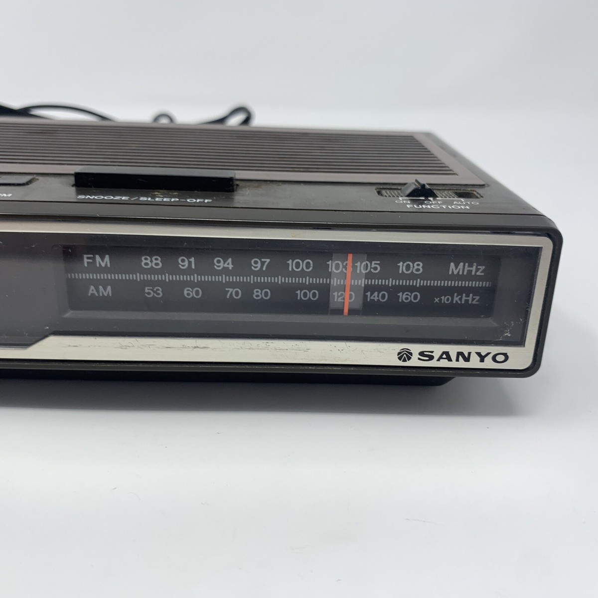 Sanyo RM 5005 digital AM/FM Alarm Clock Radio 1984 | eBay