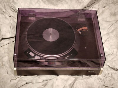Denon DP-7000 direct drive Turntable with Denon DP-6700 Plinth