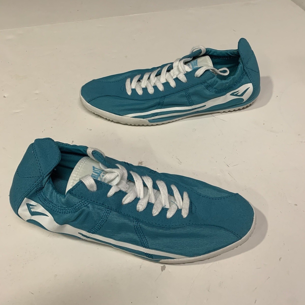 Vintage Everlast Teal Blue White Low Top BOXING Training Womens US