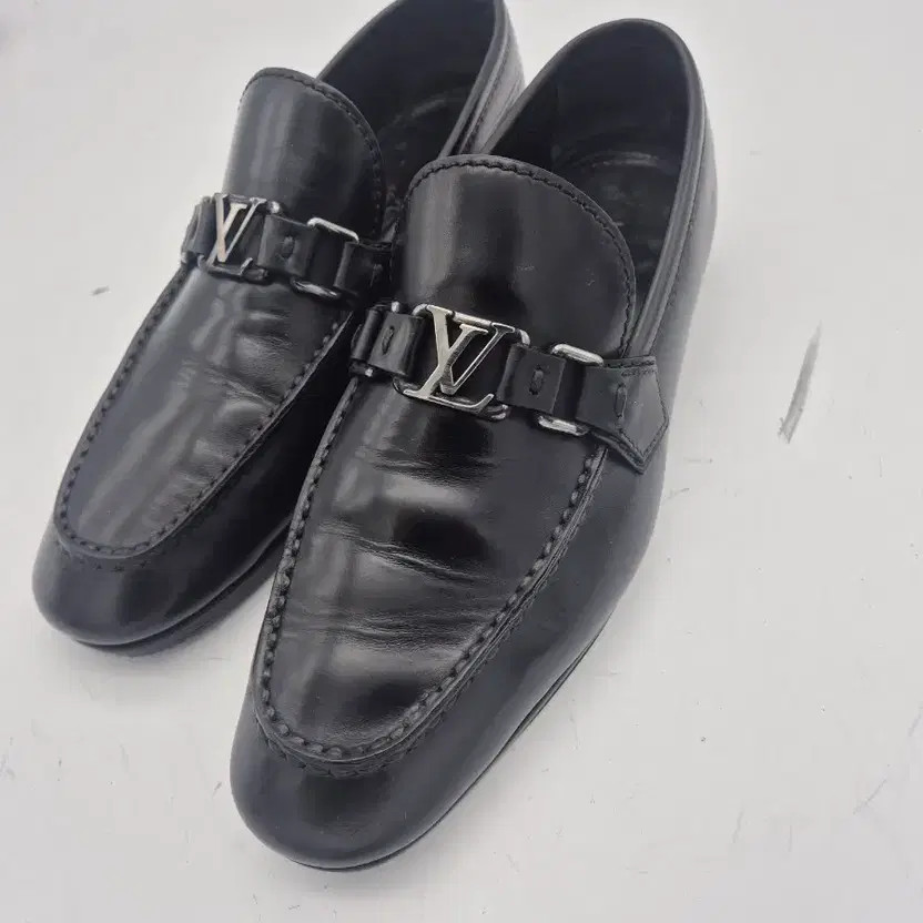 Louis Vuitton Black Loafer Shoes for Men - Size 255-260