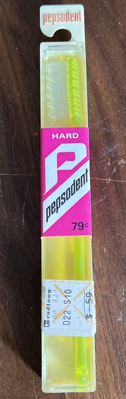 Vtg Pepsodent Toothbrush Adult Hard Bristles New Movie Prop Yellow