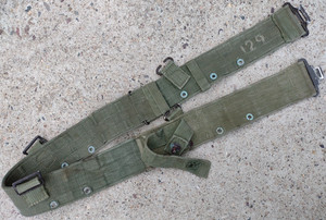 BRITISH PATTERN 44 BELT P44 EQUIPMENT BELT SIZE MEDIUM OD GREEN