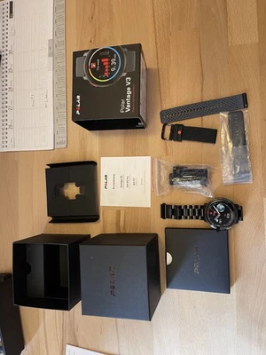 Polar Vantage V3 GPS-Uhr - Night Black - Bild 1 von 3