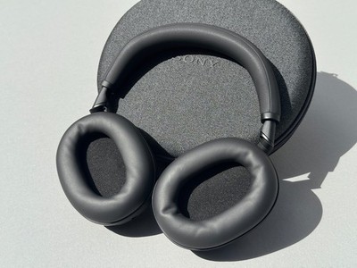 Sony WH-1000XM6 Wireless Noise Canceling Headphones COMPATIBLE