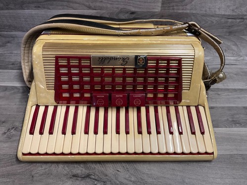 Scandalli Italian Accordion - Vintage Made in Italy - Pearl - Works - SEE VIDEO