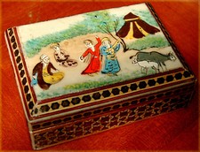 Fine boîte décorative