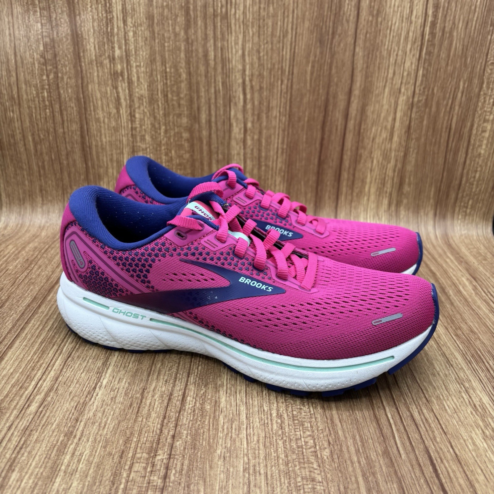 Brooks Ghost 14 Womens Size 8.5 B Pink Athletic Running Sneakers EUC