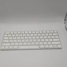 Apple Magic Keyboard - US English used - No Box or cables