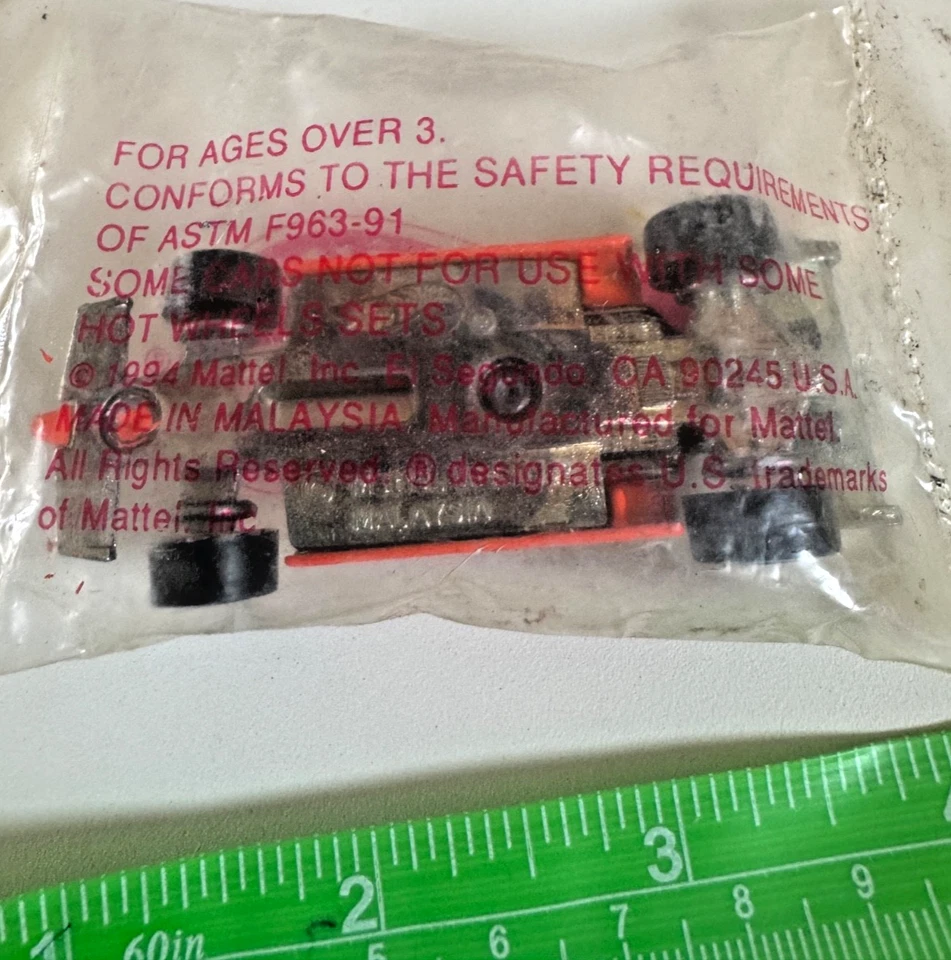 NUEVO CON ETIQUETAS DE COLECCIÓN Turbo Streak Gulf Orange Hot Wheels 1994 promoción de gasolina limitada Foto 2 de 3