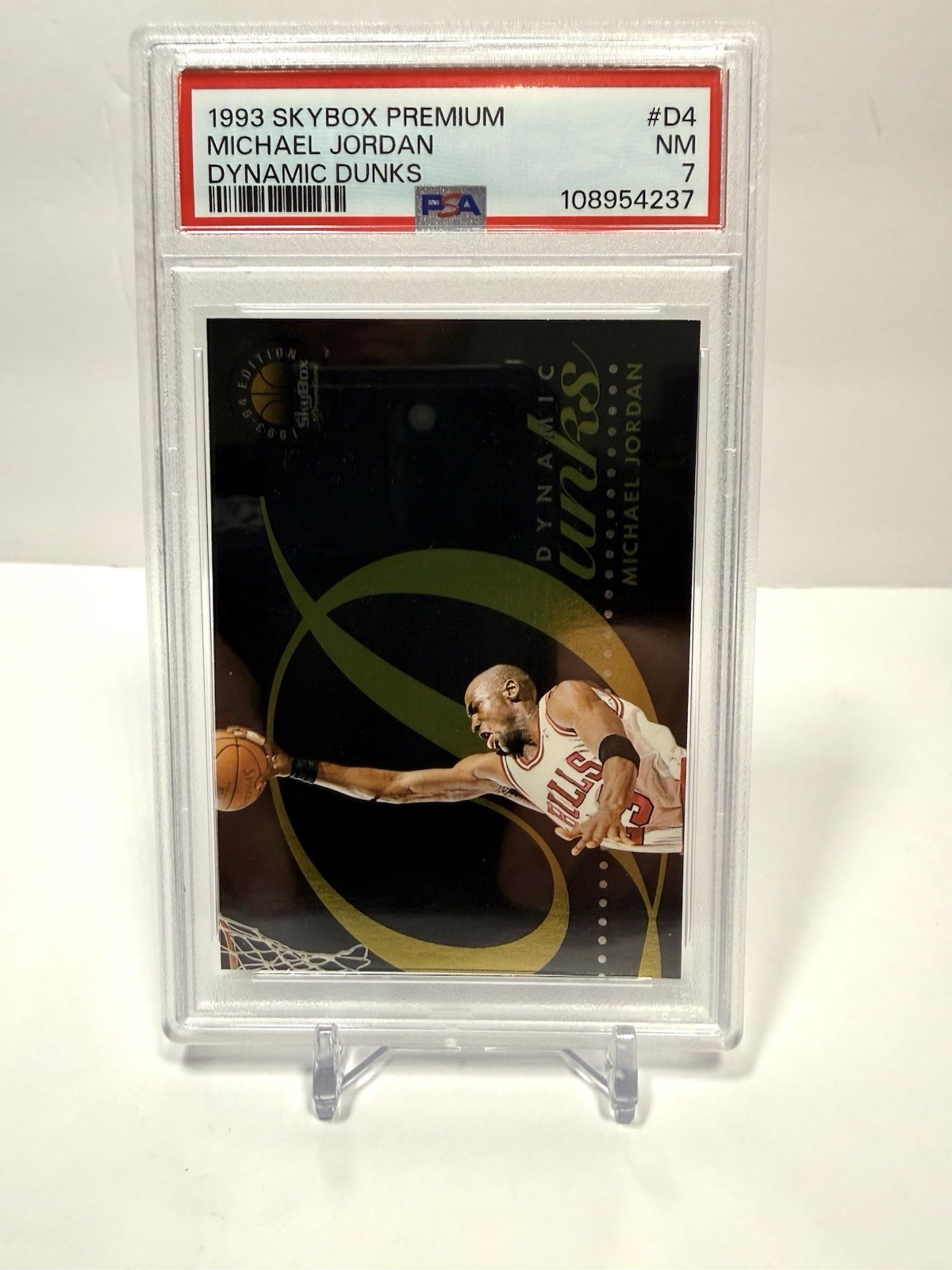 Michael Jordan 1993 Skybox Premium #D4 Dynamic Dunks Insert PSA 7 Bulls HOF