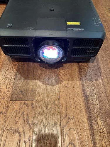 Epson Pro L1495U Laser Projector – WUXGA, 9000 Lumens – 20K+ Hours – Works Great