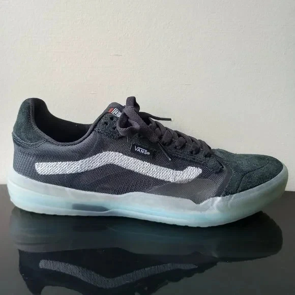 Vans Uomo Evdnt Ultimatewaffle Scamosciato Mesh Leggero in Cool Nero Nero Bianco