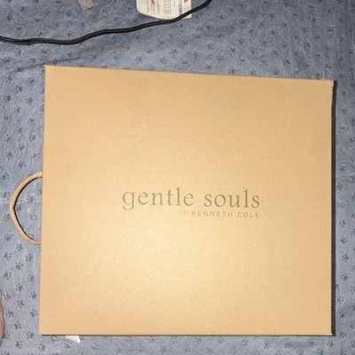 Gentle Souls by Kenneth Cole Silver Leather Ankle Strap Buckle Wedge Sandal 7.5M