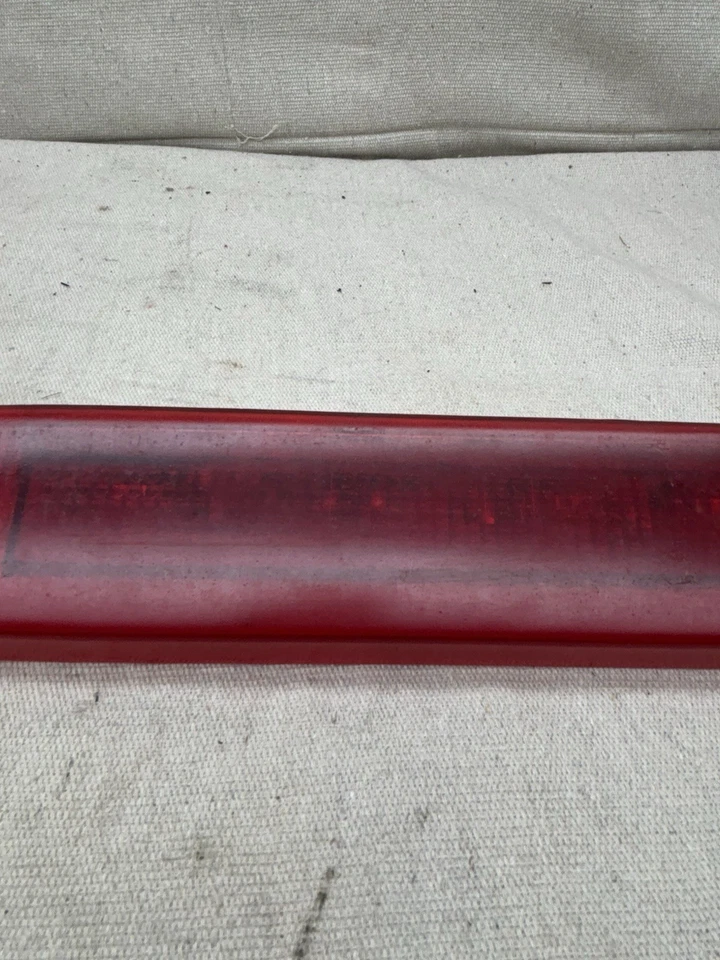 Tercera luz de freno central para maletero trasero Mercury Mariner 2008-2010 lámpara de montaje alto Foto 4 de 4